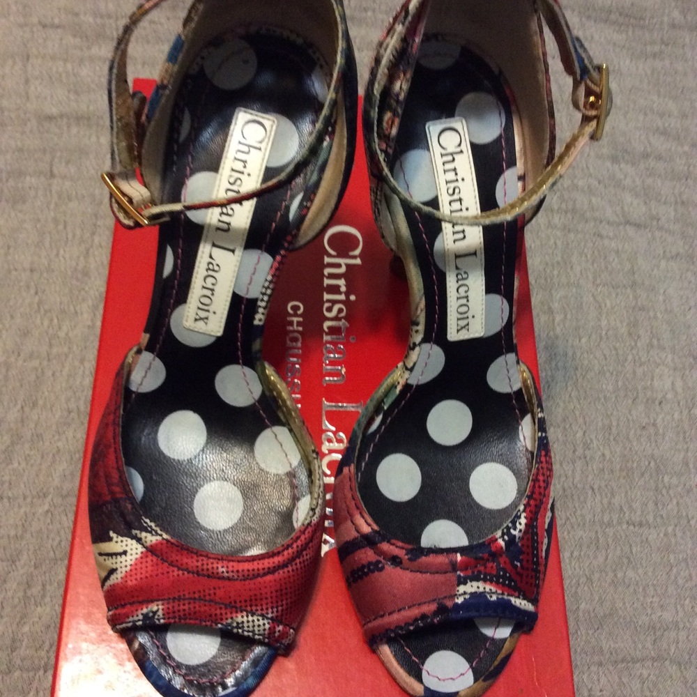 Vintage Christian Lacroix pumps. - Picture 2 of 8